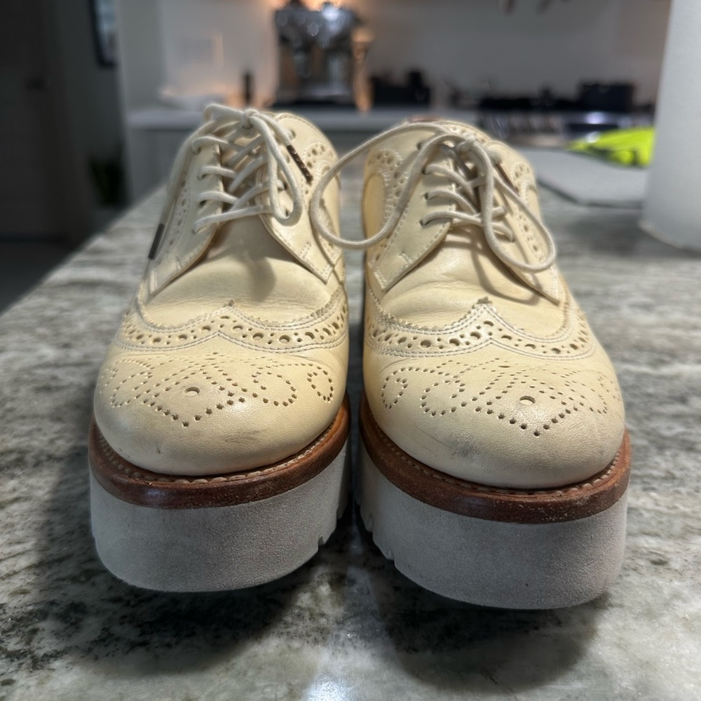 The Office of Angela Scott Miss Lucy Derby Cream Oxfords Platform Size 37 EUC - Picture 3 of 8